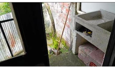 Se vende casa en Chinchiná esquinera con 2 rentas independientes