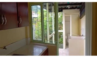 Se vende casa en Chinchiná esquinera con 2 rentas independientes