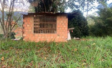 En venta Lote cerca a via principal