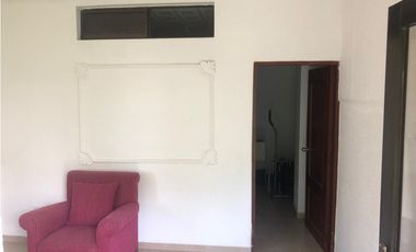 OFICINA DISPONIBLE PARA ARRIENDO BARRIO EL RECREO