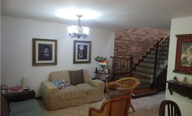 CASA EN ARRIENDO SECTOR LA INTERMEDIA - ENVIGADO