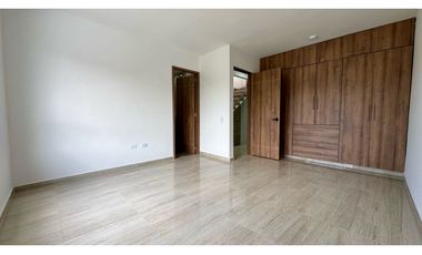 Casa nueva en venta | Tres pisos con terraza - Las Mercedes Palmira
