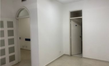 CONSULTORIO MÉDICO EN ALQUILER 40M2  – CENTRO MÉDICO HIPÓCRATES