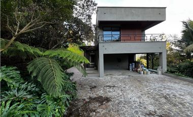 Se arrienda casa campestre en Vereda San José - Guarne
