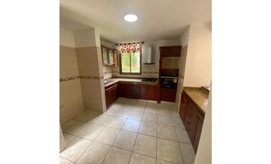 SE ARRIENDA CASA CAMPESTRE EN CIUDAD JARDIN