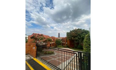 SE ARRIENDA CASA CAMPESTRE EN CIUDAD JARDIN