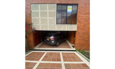 SE ARRIENDA CASA CAMPESTRE EN CIUDAD JARDIN