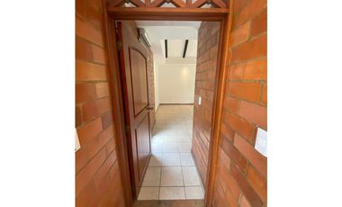 SE ARRIENDA CASA CAMPESTRE EN CIUDAD JARDIN