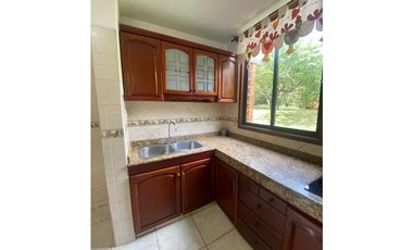 SE ARRIENDA CASA CAMPESTRE EN CIUDAD JARDIN