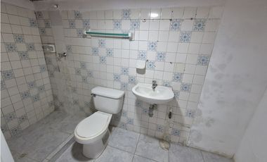 SE VENDE BODEGA EN EL CENTRO