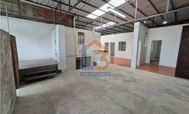 SE VENDE BODEGA EN EL CENTRO