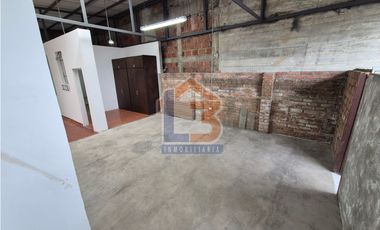 SE VENDE BODEGA EN EL CENTRO