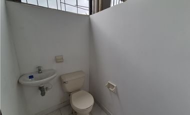 SE VENDE BODEGA EN EL CENTRO