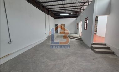 SE VENDE BODEGA EN EL CENTRO