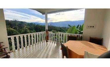 Casalote de 2000 M2 de 490 mill en La Mesa Cund a 13 Min del pueblo