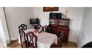 Casalote de 2000 M2 de 490 mill en La Mesa Cund a 13 Min del pueblo