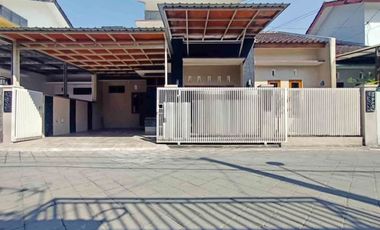 Rumah solo dijual Gentan purbayan dekat luwes makan haji