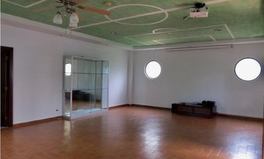 Alquiler de casa con piscina en Ph camino de Cruces