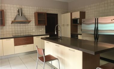 Alquiler de casa con piscina en Ph camino de Cruces