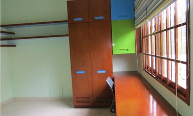 Alquiler de casa con piscina en Ph camino de Cruces