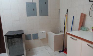 Alquiler de casa con piscina en Ph camino de Cruces