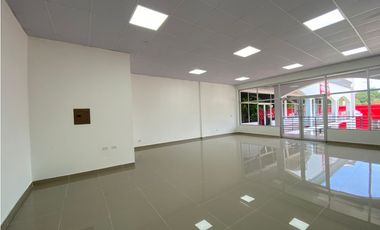 ALBROOK / LOCAL / 74M / DIVISIONES / CON ACABADOS / SOBRE VIA  YH