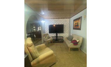 ALTOS DE CERRO VIENTO / 230M / 3 HABITACIONES / CON TERRAZA TECHADA