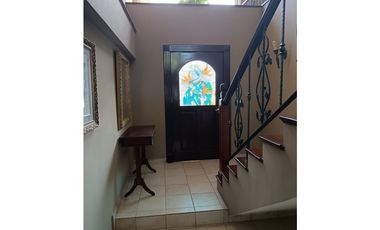 Se vende amplia Casa en Albrook