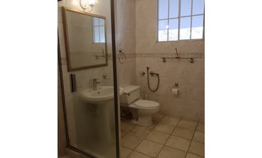 Se vende amplia Casa en Albrook