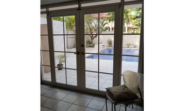 Se vende amplia Casa en Albrook