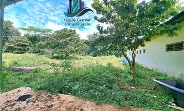 VENDO.FINCA A ORILLA.DE CALLE CON.GALERA SAN LORENZO