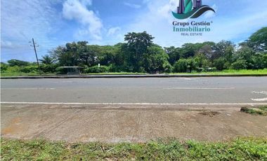 VENDO.FINCA A ORILLA.DE CALLE CON.GALERA SAN LORENZO