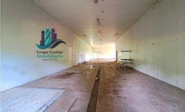 VENDO.FINCA A ORILLA.DE CALLE CON.GALERA SAN LORENZO