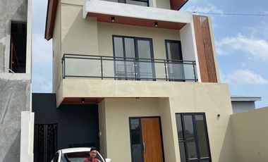 BARU DI KOTA SOLO, KAWASAN EKSKLUSIF DEKAT KAMPUS UNS SOLO