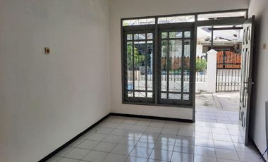 Rumah Di Pondok Candra Sidoarjo Bagus Kondisi Terawat dan Strategis