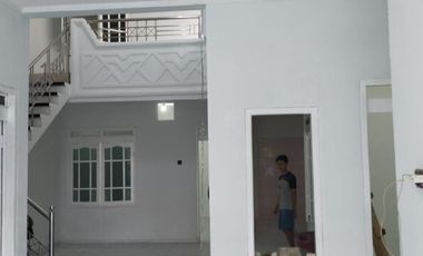 Rumah Di Pondok Candra Sidoarjo 1,5 Lantai Bagus Kondisi Terawat