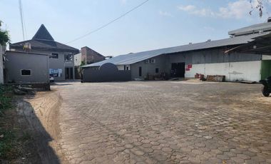 Gudang Serbaguna Dan Kantor Siap Pakai Lokasi Digamping Dekat JCM