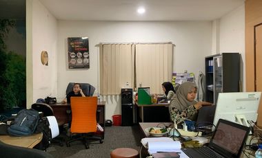 Dijual  Gudang 2 lantai daerah Pekayon Bekasi Barat