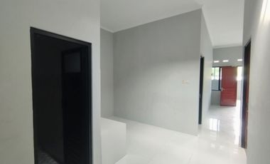 Rumah Cantik Modern Pesan Bangun di Banjarsari Solo (AD)