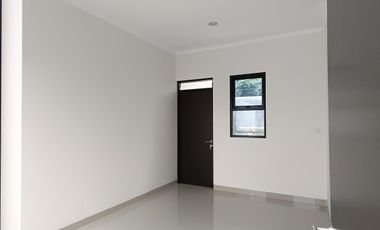 Rumah Ready 2 Lt Harga 690 jtan dekat stasiun batutulis