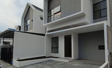 Rumah Ready 2 Lt Harga 690 jtan dekat stasiun batutulis
