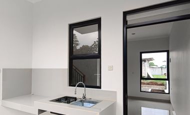 Rumah Ready 2 Lt Harga 690 jtan dekat stasiun batutulis