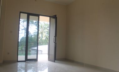 Rumah Ready View Gunung Salak, row jalan lebar di pamoyanan hijau