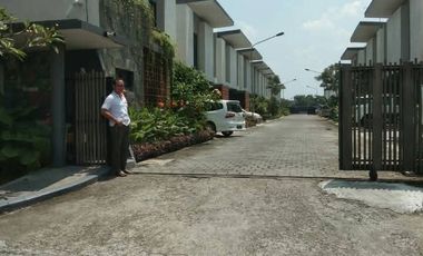 The asana colomadu solo cluster exclusive