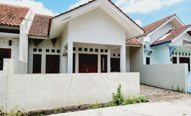Rumah Nyaman 129m2 Murah Tohudan Colomadu