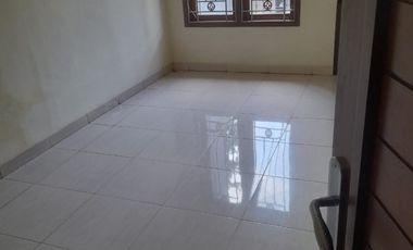 DISEWa RUMAH MINIMALIS  Pondok kelapa Jakarta timur