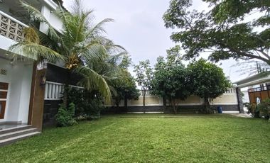 Rumah Mewah 768m² Nyaman Halaman Luas Dekat Bandara