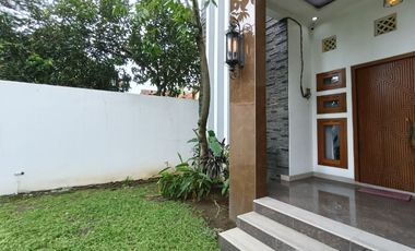 Rumah Mewah 768m² Nyaman Halaman Luas Dekat Bandara