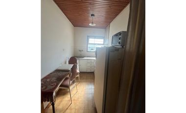 CASA 3 AMB. CON DEPTO 1 AMB EN PLANTA ALTA- 1 DE MAYO 171