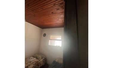 CASA 3 AMB. CON DEPTO 1 AMB EN PLANTA ALTA- 1 DE MAYO 171